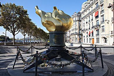 《心灵杀手2》有海量的背景故事 女探员战役适合新玩家